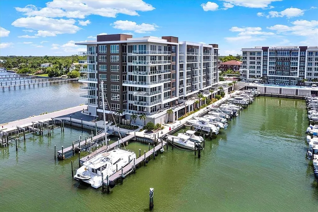 Building Photo - 920 N Osceola Ave #804