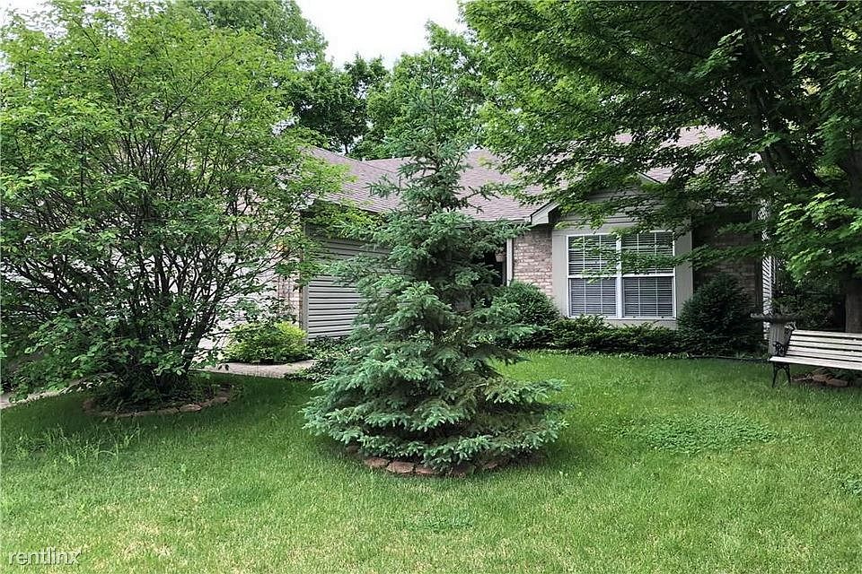 91900565_740 Kingston Circle_ Brownsburg_IN_2018-1