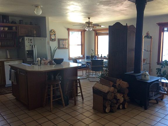 4th image of 3422 Camano Vista St