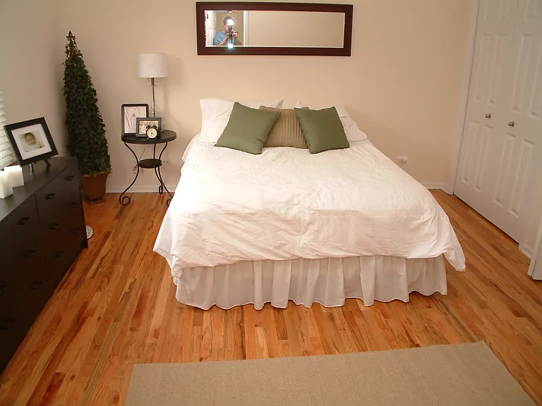 1528 W Greenleaf Ave #2W — Photo 6