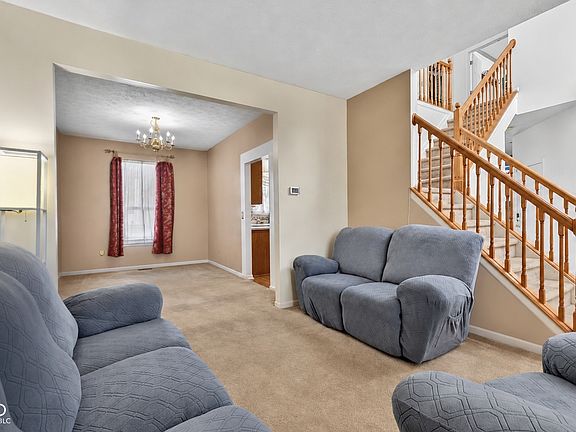 4th image of 3530 W Waterloo Dr
