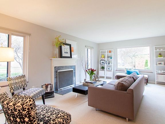 3rd image of 2103 Copley Ave