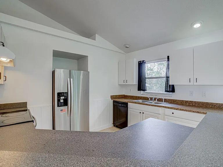 942 Whisler Ct — Photo 14