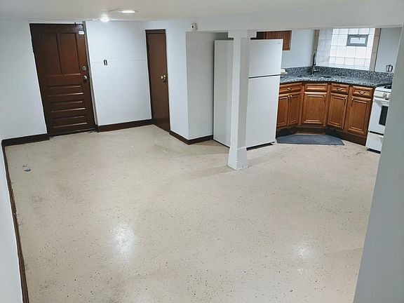 3rd image of 2129 N Latrobe Ave #B