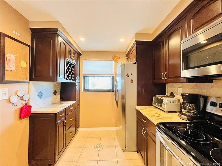 9400 S Ocean Dr #201B — Photo 8