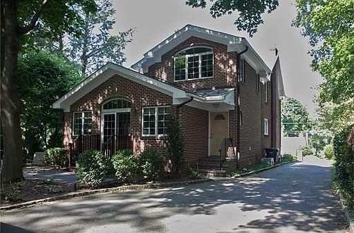 5th image of 144 Highland Ave