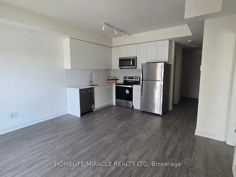 16 Melbourne Ave #310C — Photo 2