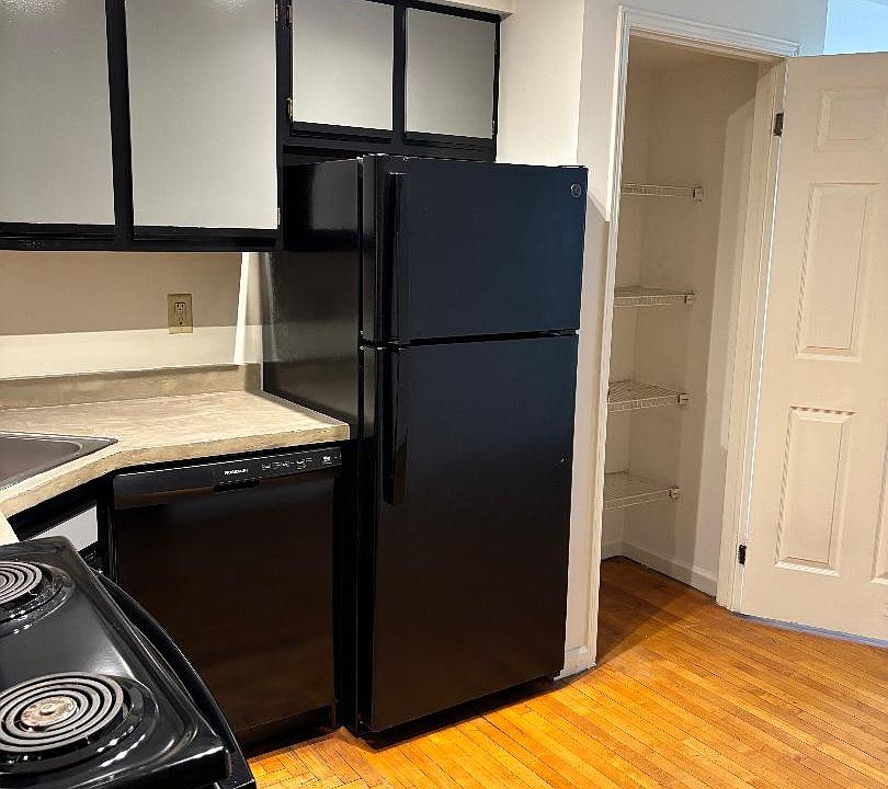 Loft 207 Kitchen & Pantry