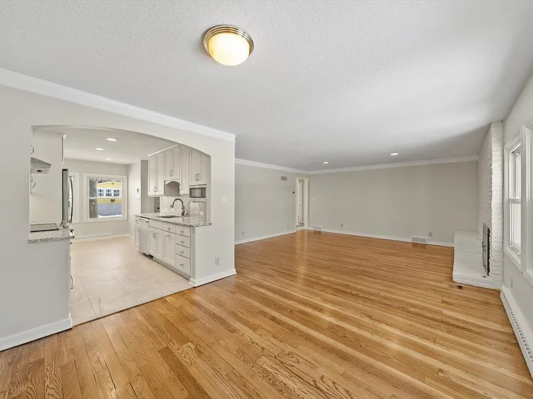 7708 Reeds Rd — Photo 4