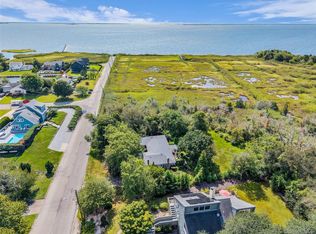 112 Bellhaven Rd, Bellport, NY 11713