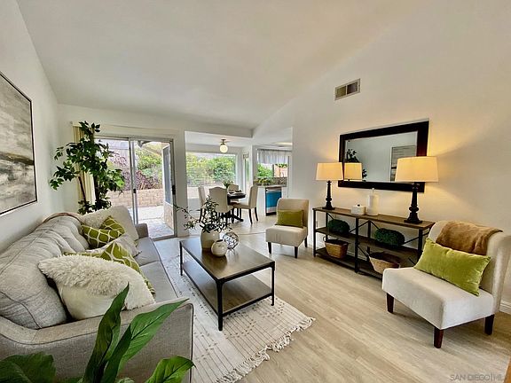 5th image of 8923 Polanco St