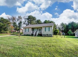 303 Springhill Ln, Maiden, NC 28650