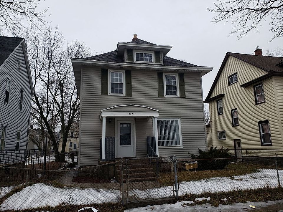 1st image of 1424 Cass Ave SE