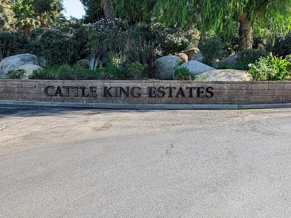 6100 Round Up Way, Bakersfield, CA 93306