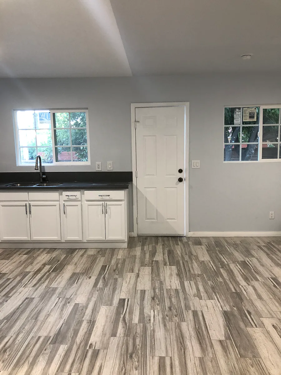 Photo 2 of 12 - 4831 Alcove Ave #4831 - Valley Village, CA Building Photo - 4831 Alcove Ave #4831