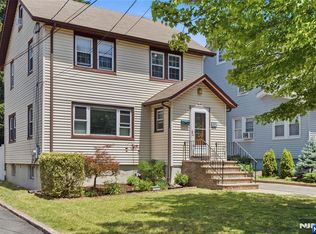 611 Maple Ave, Teaneck, NJ 07666