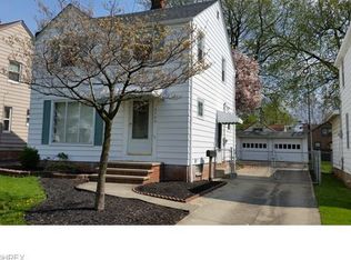 12700 Thraves Rd, Garfield Heights, OH 44125