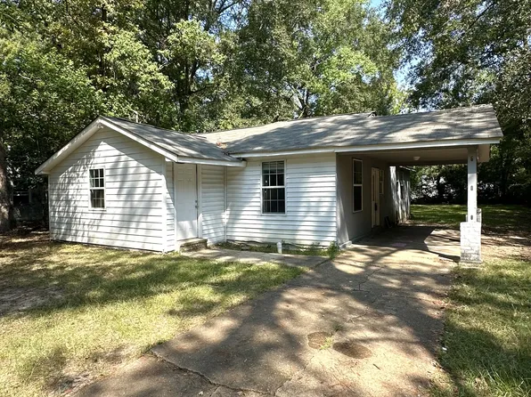 25 Davis Dr, Montgomery, AL 36105