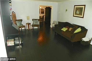 5th image of 1 Bridle Path Ln
