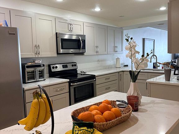 5th image of 3221 S Atlantic Ave APT 804