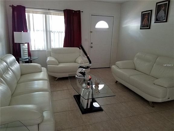 3rd image of 5808 Town N Country Blvd