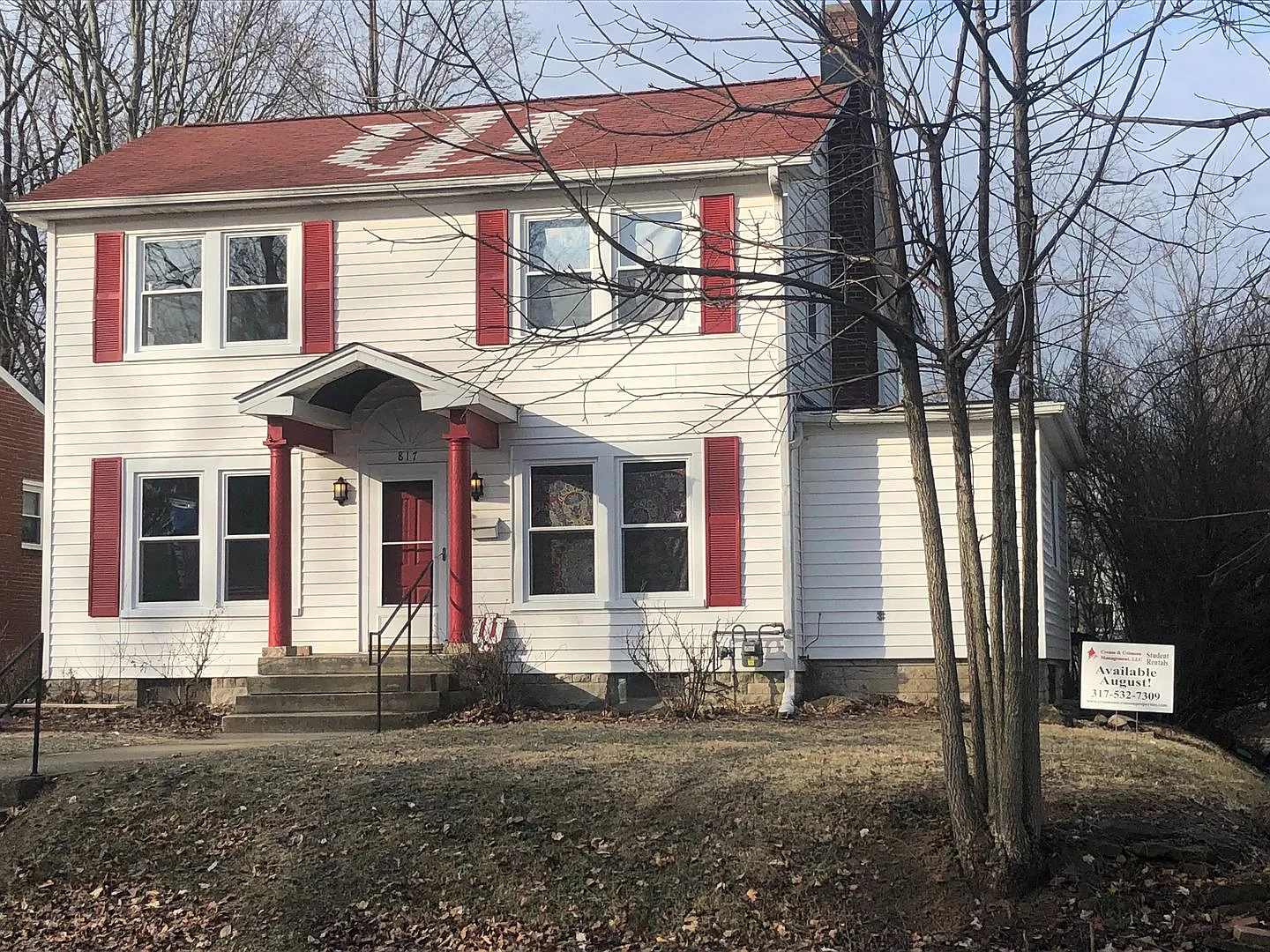LARGE 5 Bed/2Bath Hoosier-style home close to campus — Photo 2