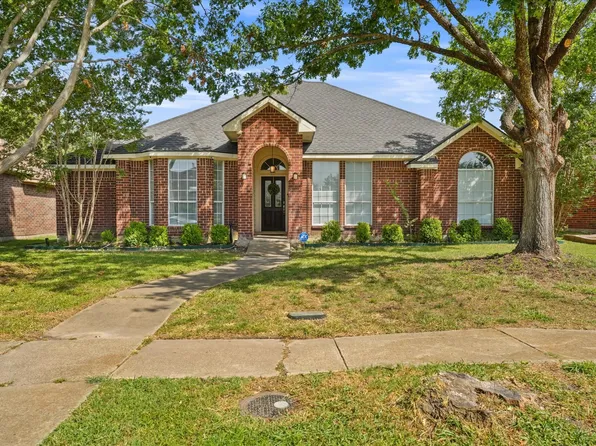 2440 Homestead Dr, Mesquite, TX 75181