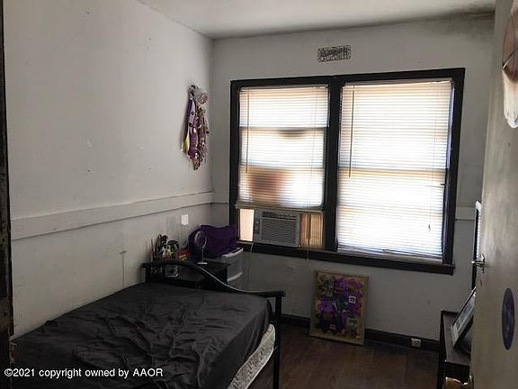 4th image of 1507 Poplar St