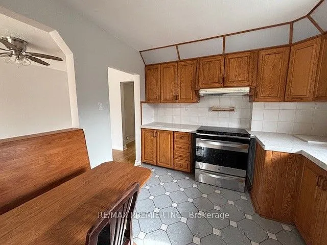 199 Gracedale Blvd #MAIN FLOOR — Photo 7