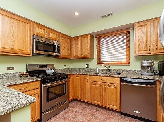 4th image of 407 S Oak Park Ave APT C