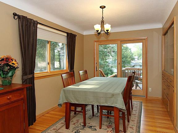 5th image of 334 Edith Dr