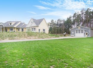 6042 Bluebird Ln, Hamilton, MI 49419