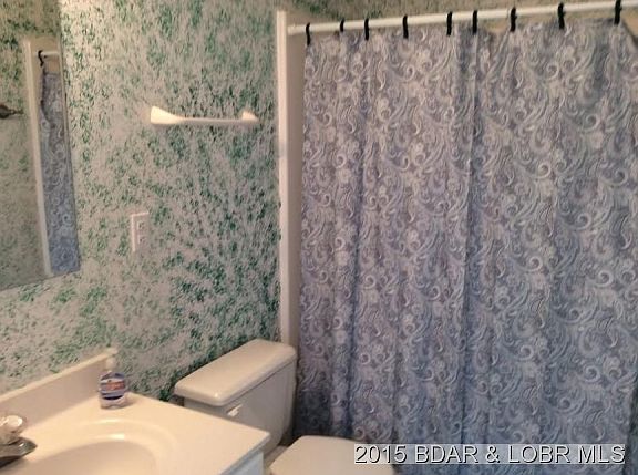 4th image of 603 Three Oaks Dr