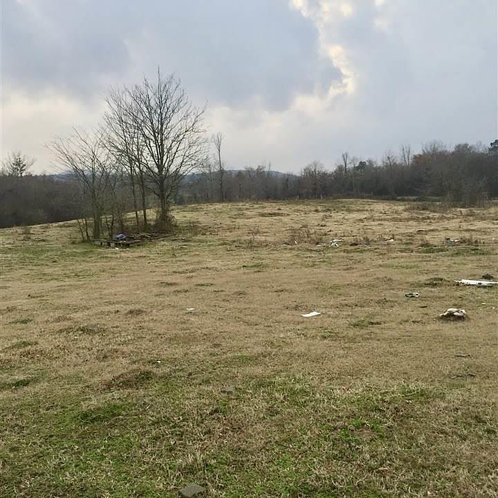 1st image of 40 Campbell Ln