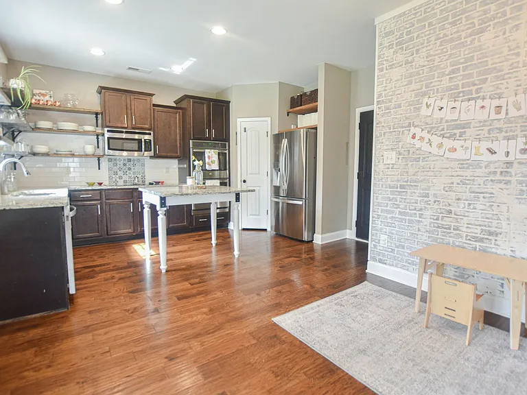1296 Brigade Dr — Photo 6