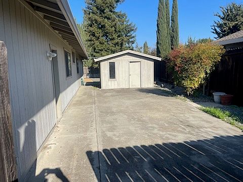 5th image of 762 Aster Way