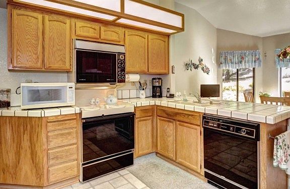 5th image of 7880 Moorfoot Ct