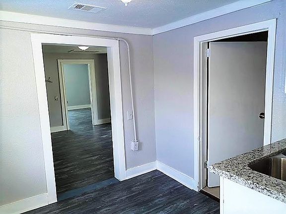 5th image of 412 N. 8th Street