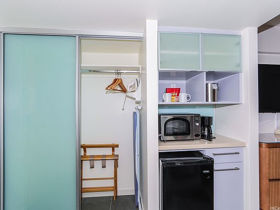 3rd image of 410 Atkinson Dr #1732