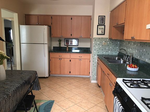 4th image of 3314 N Harlem Ave #204