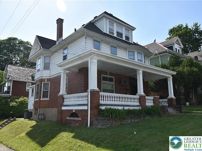 700 Hamilton St #1 — Photo 1