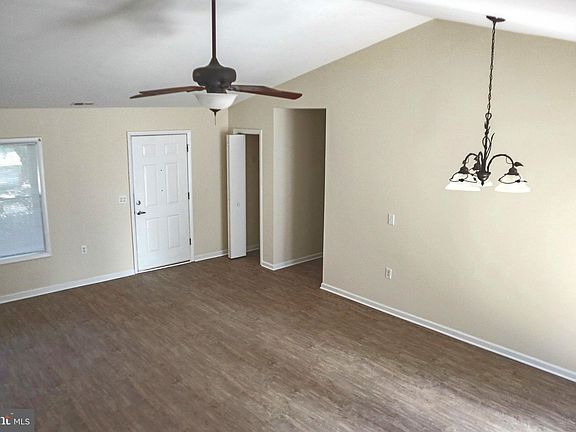 5th image of 10515 Tinsbloom Mill Ln