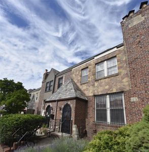 30-41 89th Street, East Elmhurst, NY, 11369