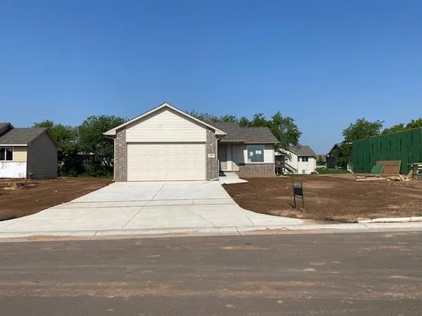 4543 N Rutgers St, Maize, KS 67101