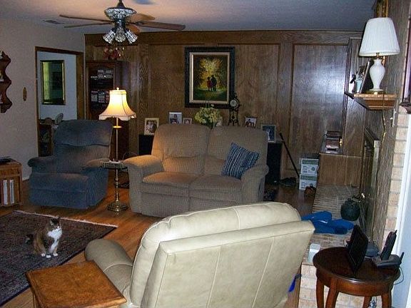 3rd image of 2911 County Road 406 S