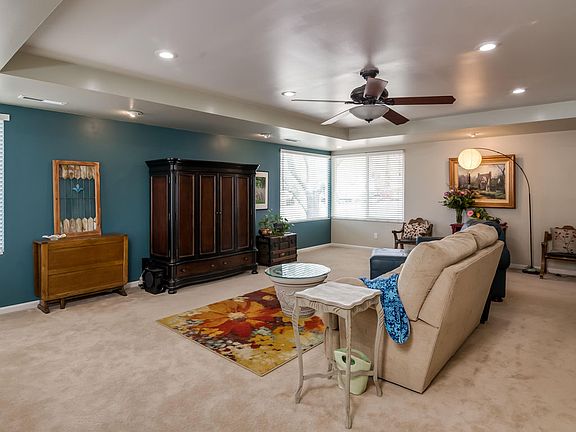4th image of 521 N 220 W