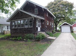 210 N 12th St, Clear Lake, IA 50428