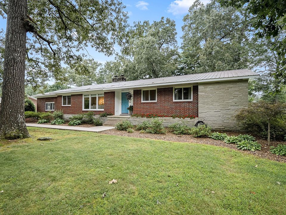 1st image of 105 Westwood Dr