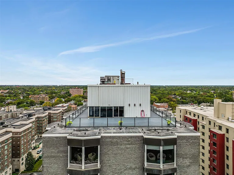 8200 E Jefferson Ave #506 — Photo 45