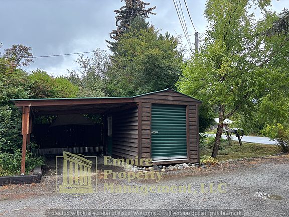 3rd image of 1601 Main St #C